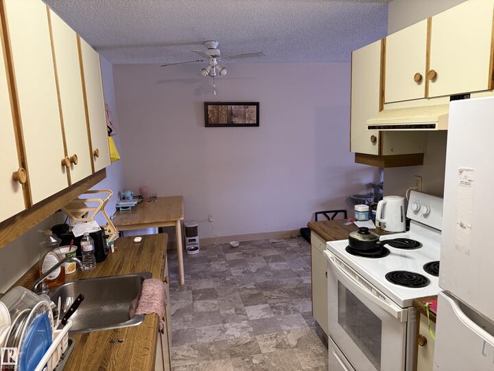 Property Photo:  10604 110 Avenue NW 304  AB T6G 0T2 