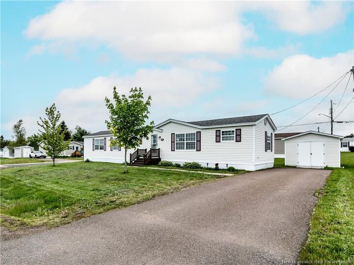 Property Photo: 11 Blue Ash NB E1H 3R1