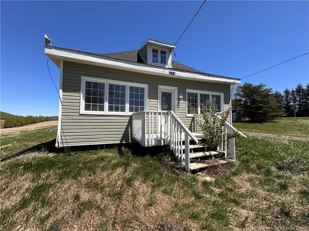 Property Photo: 233 Hilldale Road NB E7G 1V7