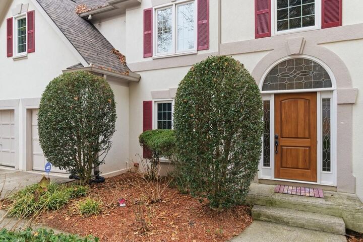 Property Photo:  5635 Ashewoode Downs Drive  GA 30005 