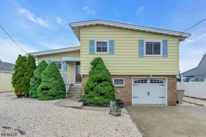 Property Photo: 87 Ronald Ave NJ 08721