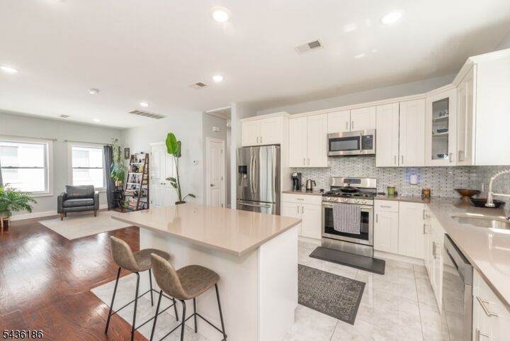 Property Photo:  102 E Emerson Ave  NJ 07065 