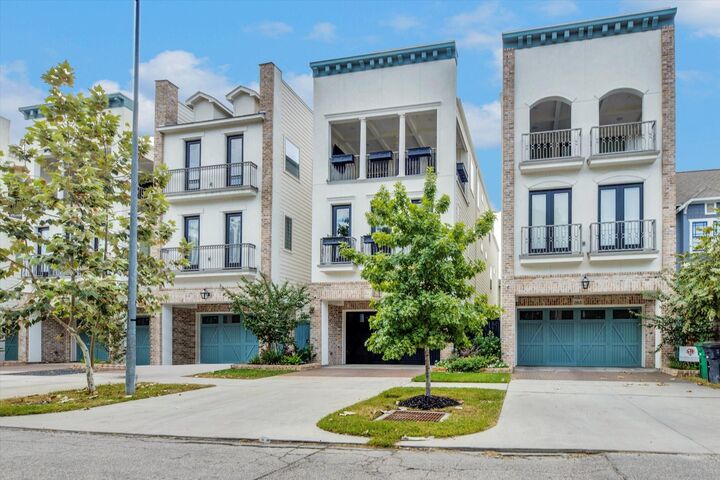 Property Photo:  540 W 26th Street A  TX 77008 