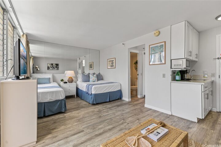 Property Photo:  444 Kanekapolei Street 801  HI 96815 