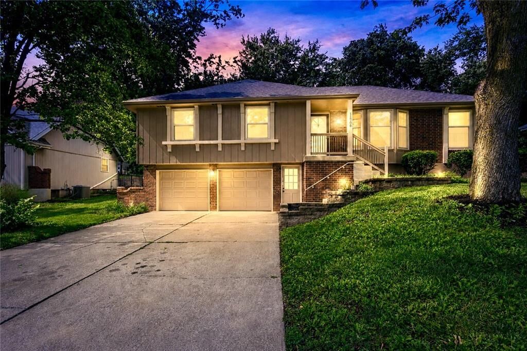 Property Photo:  11706 E 62nd Terrace  MO 64133 