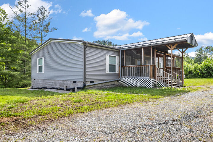 Property Photo: 1153 Pawpaw Road KY 40962