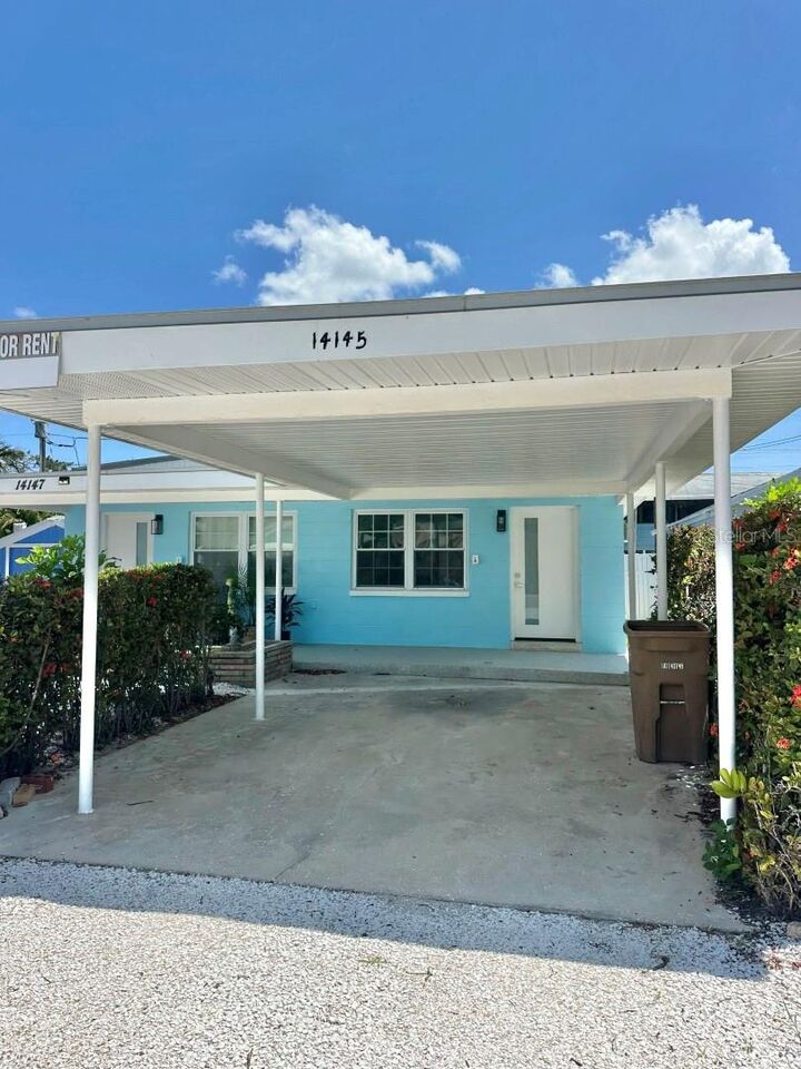 Property Photo:  14147 Palm Street 2  FL 33708 