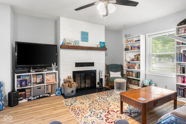 Property Photo: 2411 Ohio Avenue IN 47201