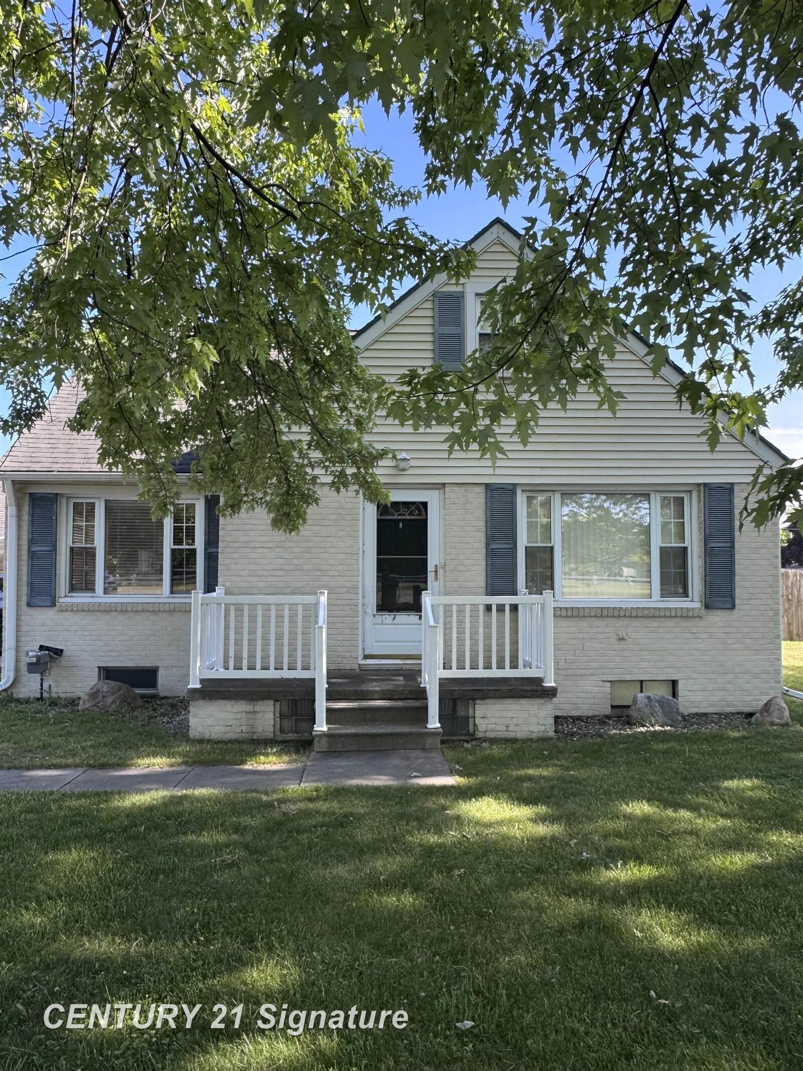 Property Photo:  4095 Shattuck Road  MI 48603 