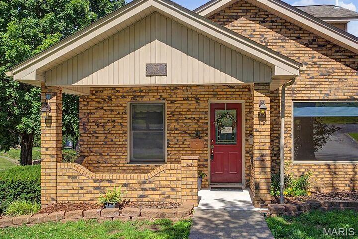 Property Photo: 601 N Sunset Boulevard MO 63701