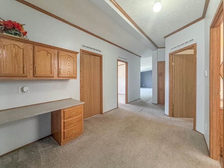 Property Photo:  9 31st Ave SE  ND 58701 