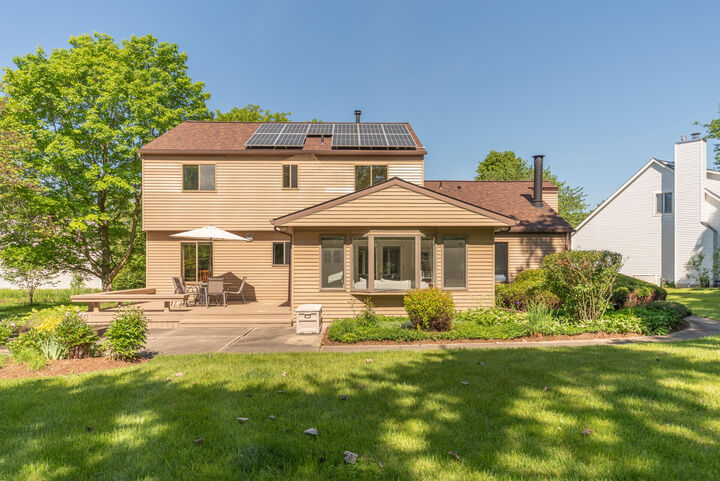 Property Photo:  2110 Ardenne Drive  MI 48105 