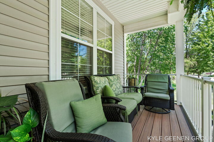 Property Photo: 1104 Keystone Road MI 49423