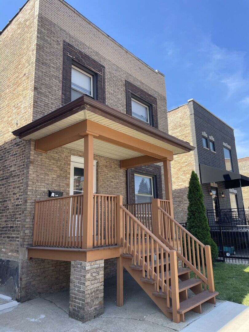 Property Photo: 2745 W Belmont Avenue 1 IL 60618