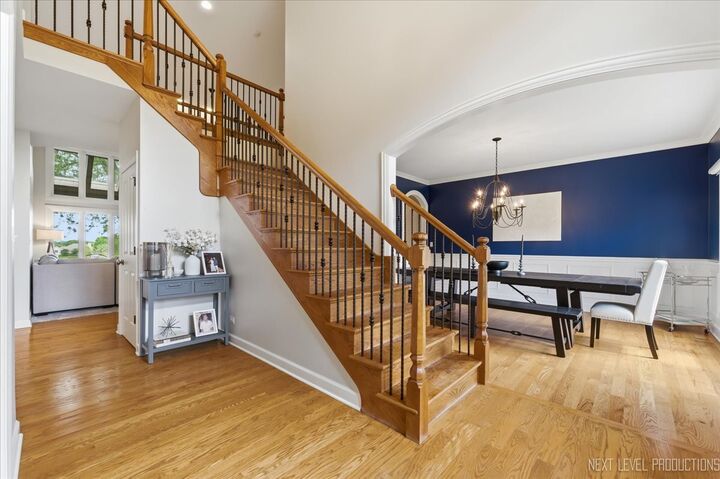 Property Photo:  2460 Bird Lane  IL 60510 