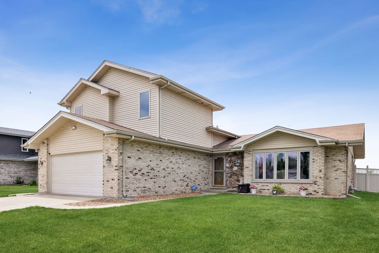 Property Photo:  17218 Shetland Drive  IL 60487 
