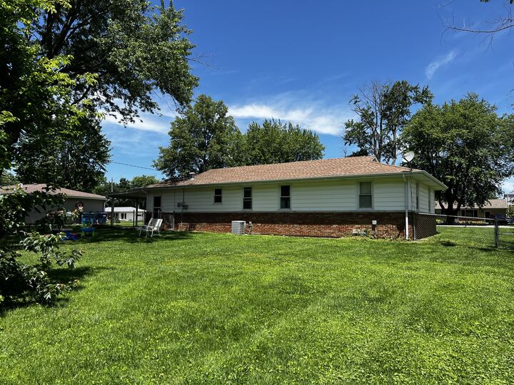 Property Photo:  1113 Bel Aire Drive  IL 62864 