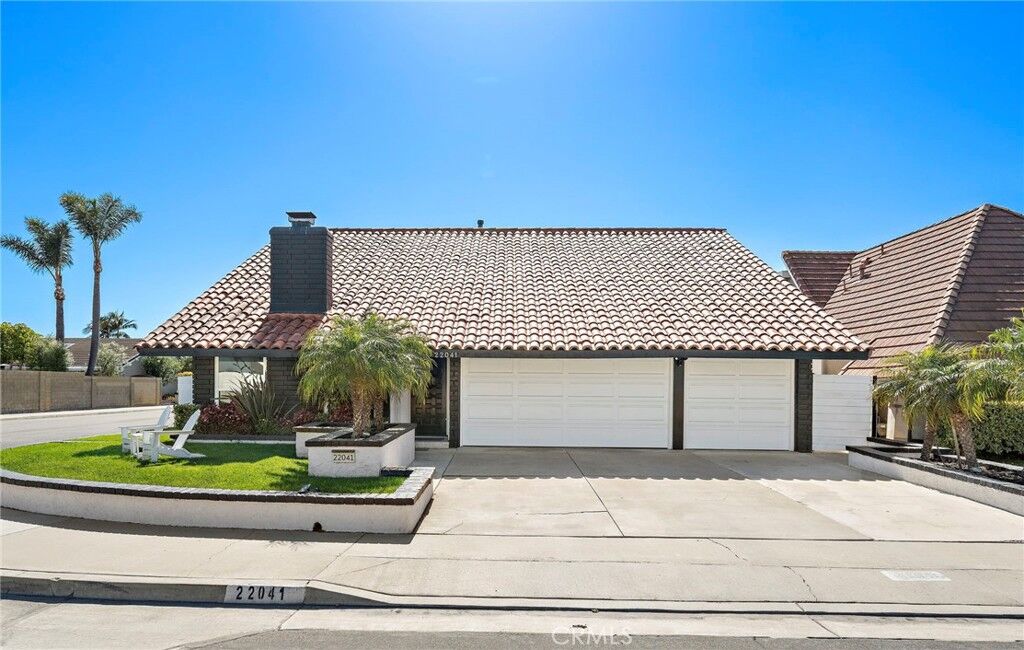 Property Photo:  22041 Jonesport Lane  CA 92646 