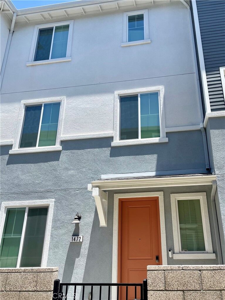Property Photo:  1472 W Sunrise Lane  CA 90732 