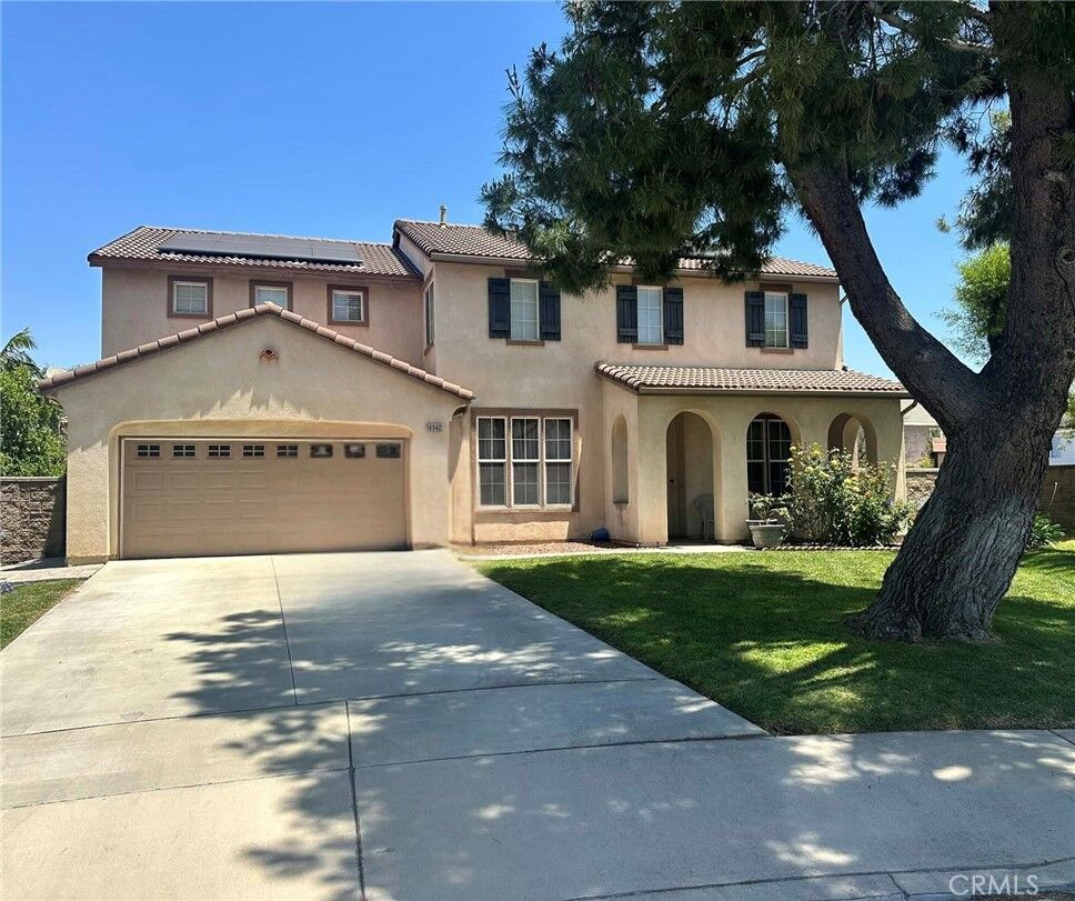 Property Photo:  14042 Blue Ash Ct  CA 92880 