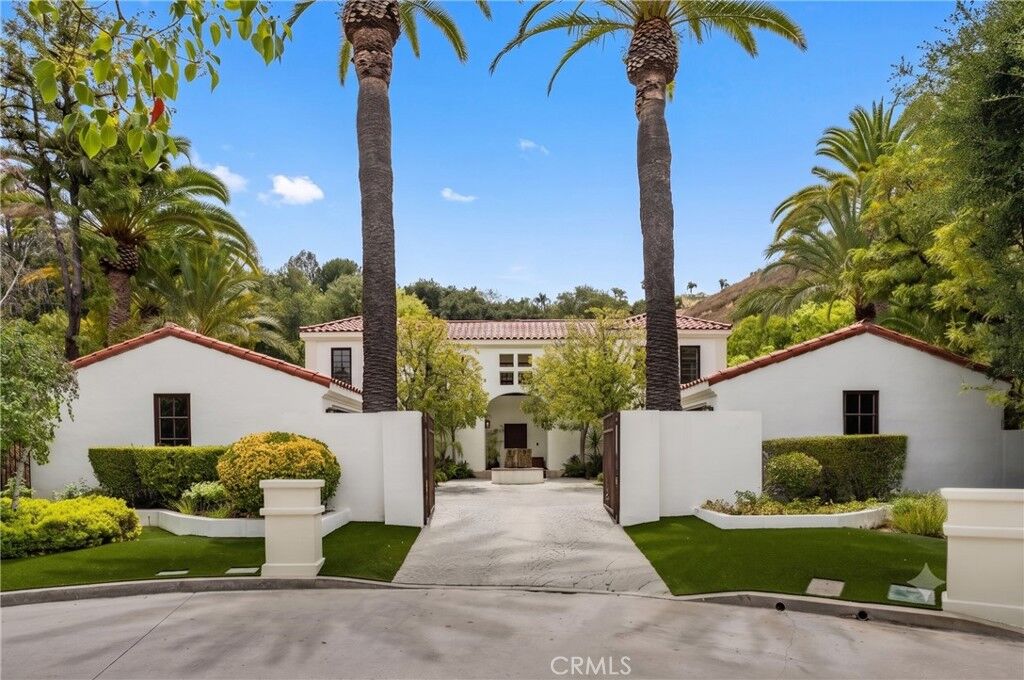 Property Photo:  23921 Park Granada  CA 91302 
