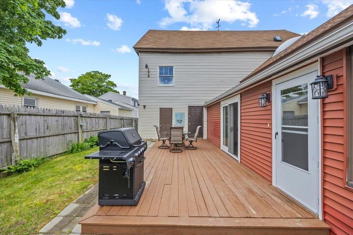 Property Photo:  152 Prospect Street  ME 04005 