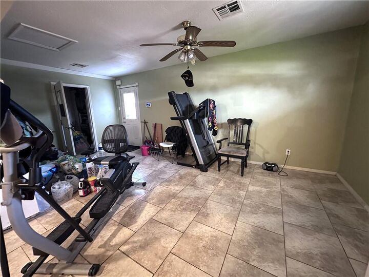 Property Photo:  1013 Sandalwood Drive  LA 70058 