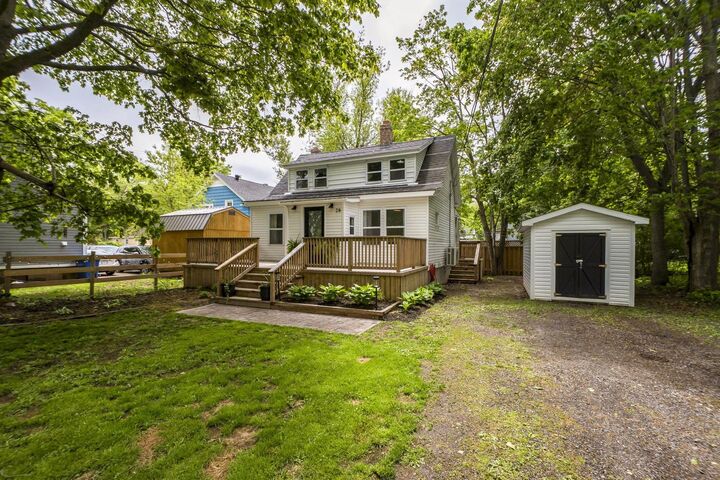 Property Photo: 28 Crescent Avenue NS B4N 1R2