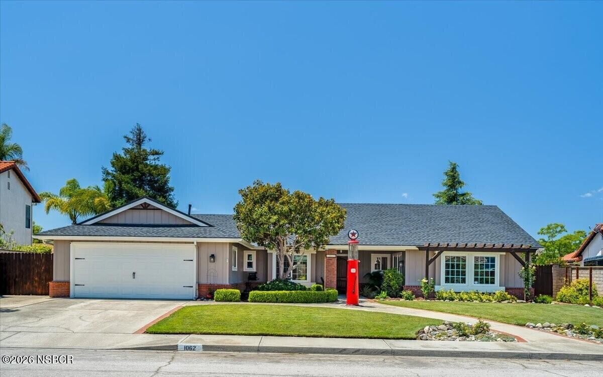 Property Photo:  1062 Camelot Drive  CA 93455 