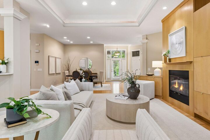 Property Photo:  10586 Estate Drive  MN 55347 