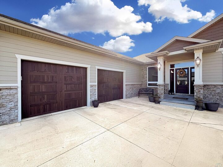Property Photo:  6350 Tiger Dr.  IA 51106 