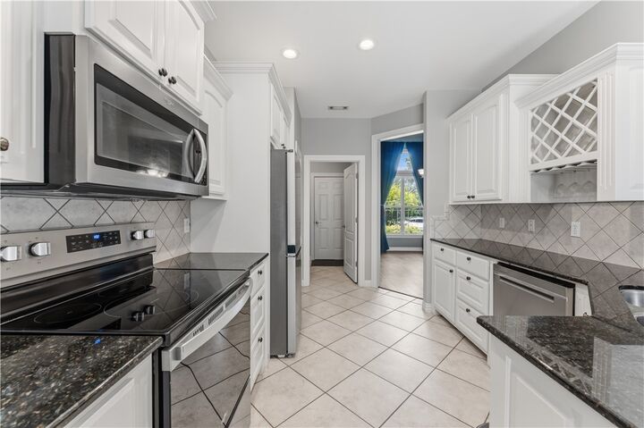 Property Photo: 3833 W Edgewater Drive AR 72704