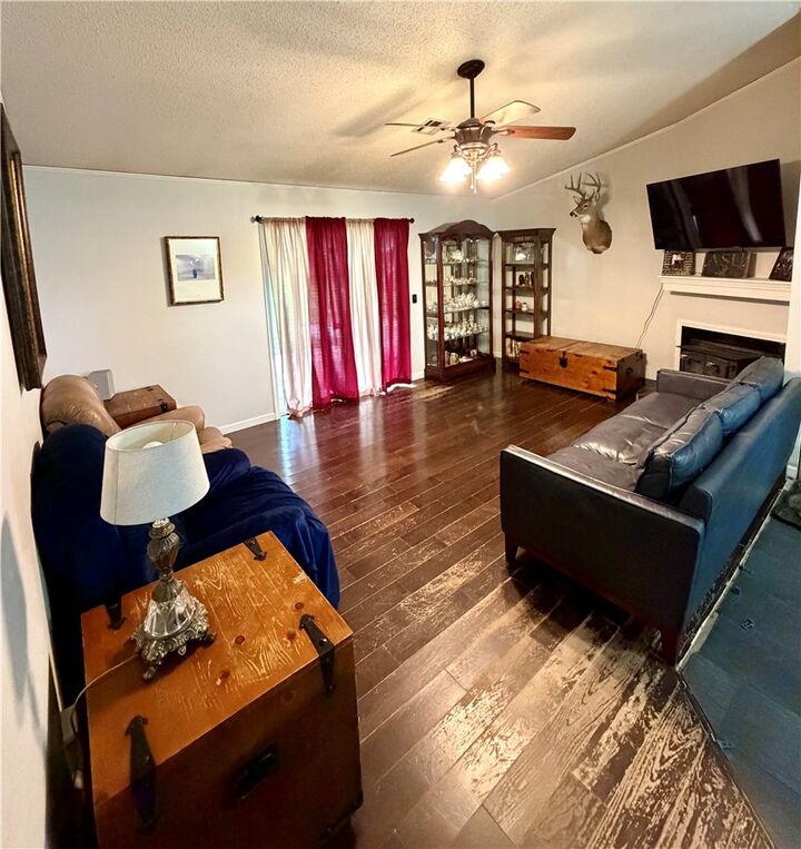 Property Photo:  1519 Lancelot Street  AR 72745 