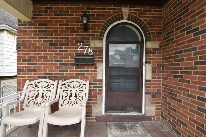 Property Photo: 278 Huxley Avenue S ON L8K 2R4