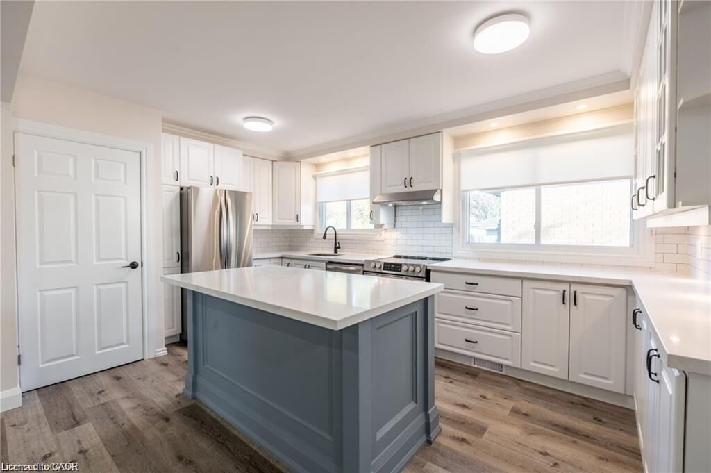 Property Photo: 92 South Bend Road W Upper ON L9C 1N1