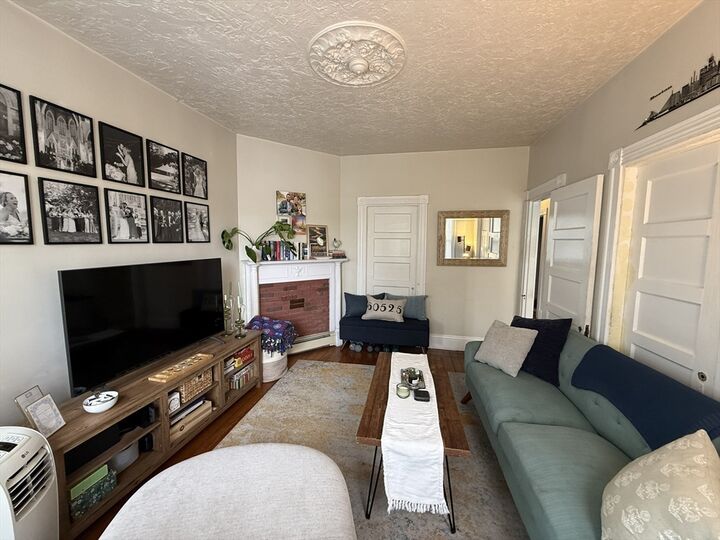 Property Photo: 261 E Cottage Street 3 MA 02125