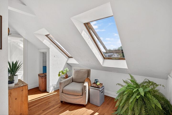 Property Photo:  127 Bradford St 4  MA 02657 