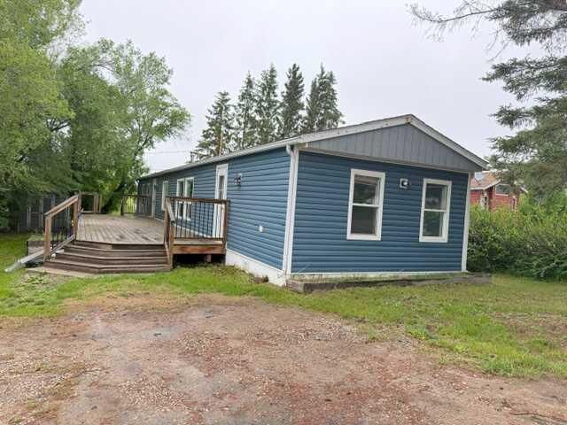 Property Photo: 304 Railway Street SK S0M 2G0