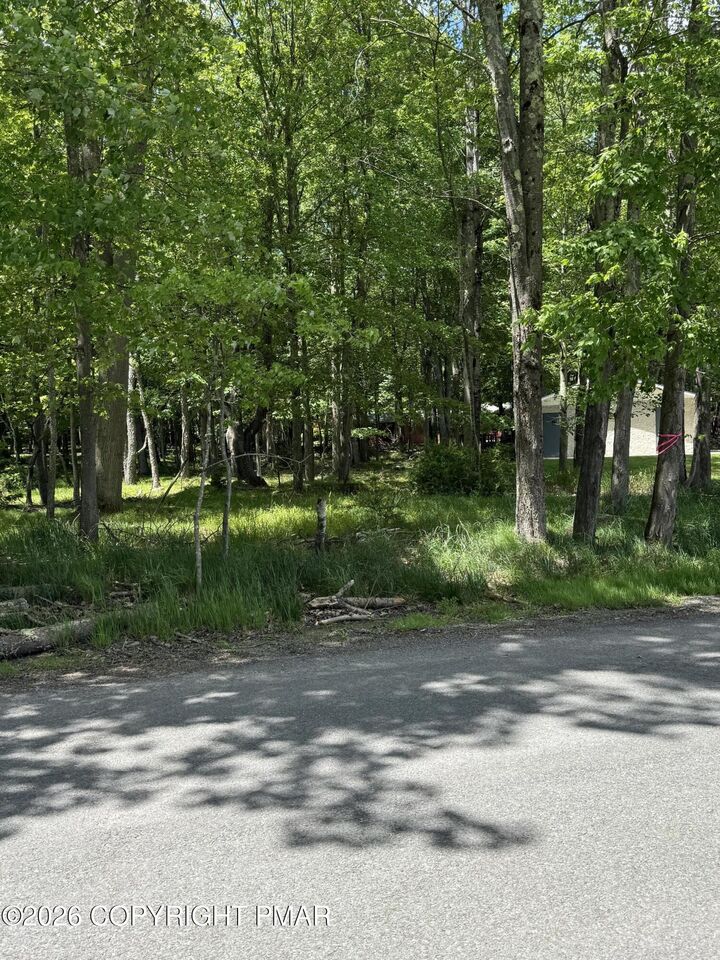 Property Photo: Lake Shore Dr 6 PA 18347