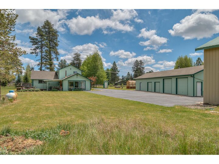 Property Photo:  53939 Pine Grove Rd  OR 97739 