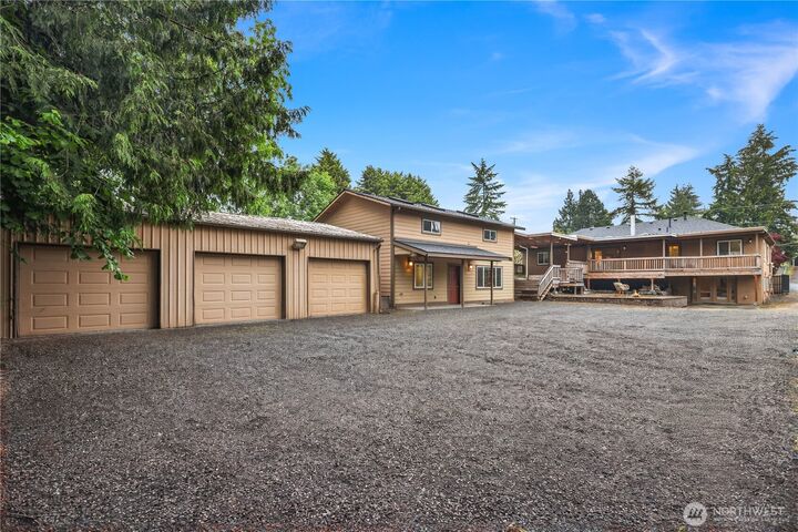 Property Photo:  1161  Aberdeen Avenue NE  WA 98056 