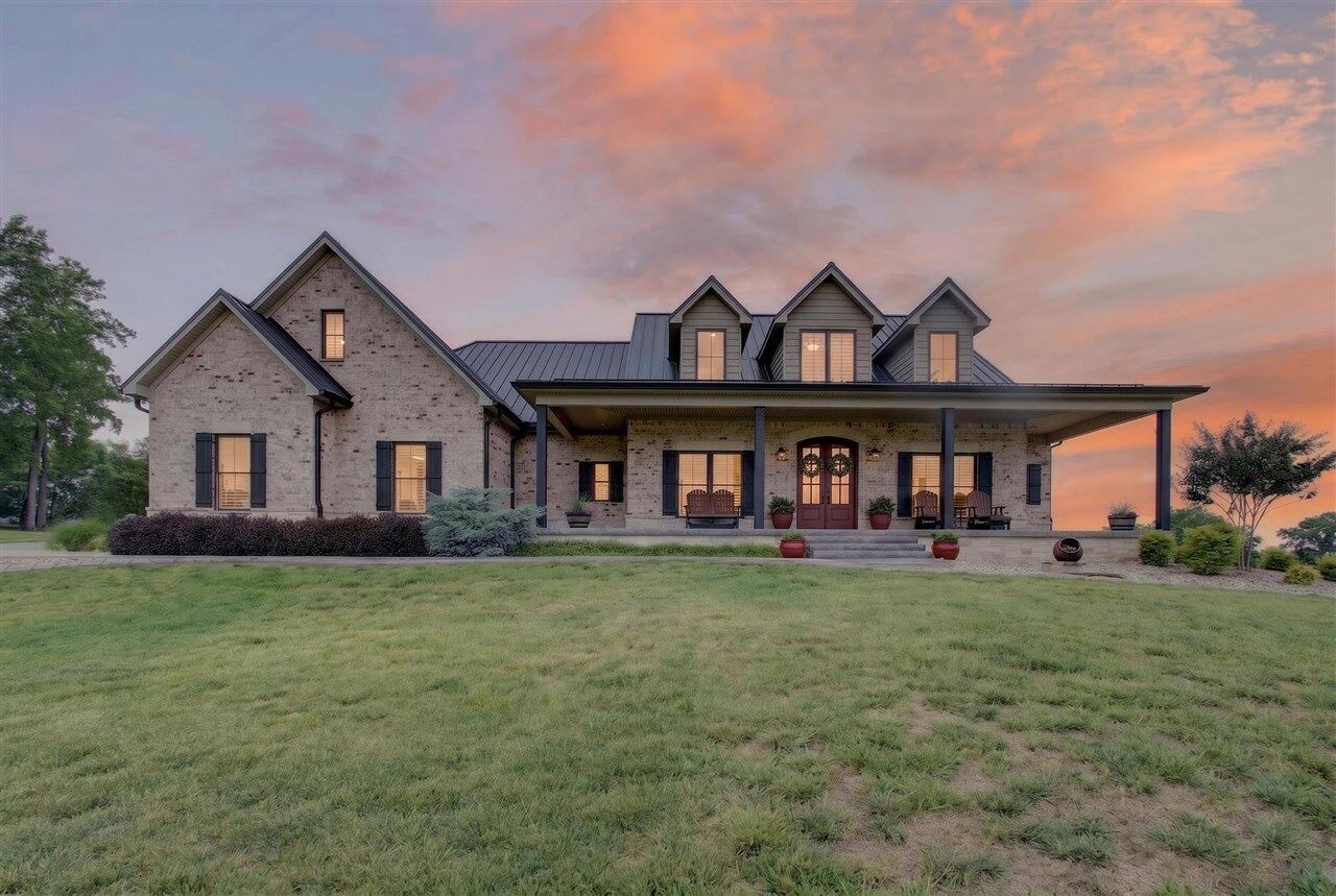 Property Photo:  1224 Clifton Church Road  KY 42164 