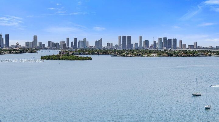 Property Photo:  1228 West Ave 1404  FL 33139 