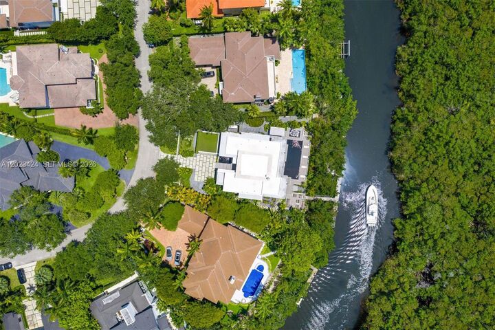 Property Photo:  132 Paloma Dr  FL 33143 