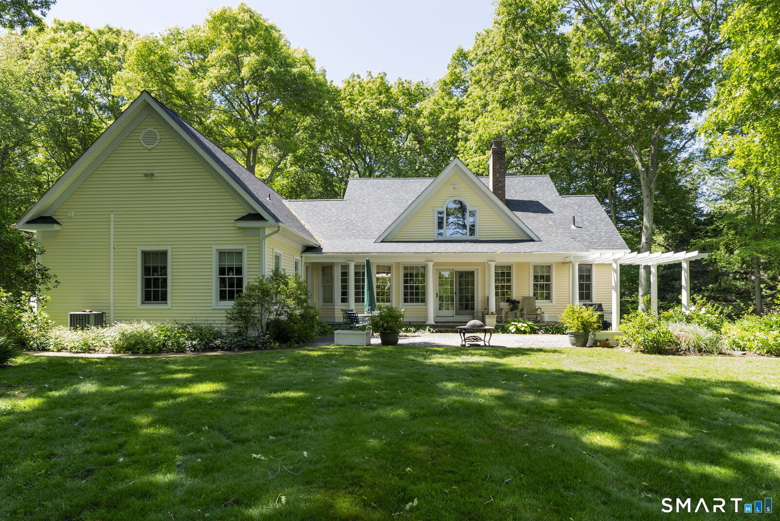 Property Photo: 438 Grove Beach Road North CT 06498