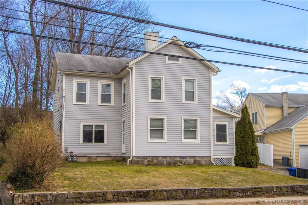 Property Photo:  236 Flax Hill Road 2  CT 06854 
