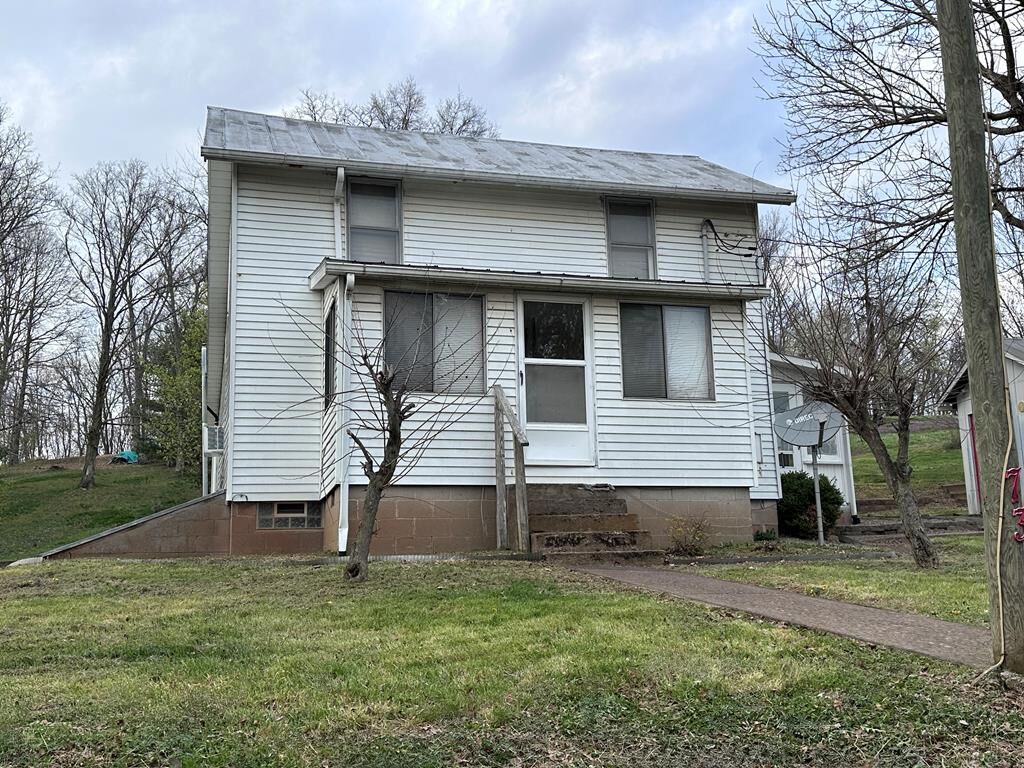 Property Photo:  73 Cherry St  OH 45784 