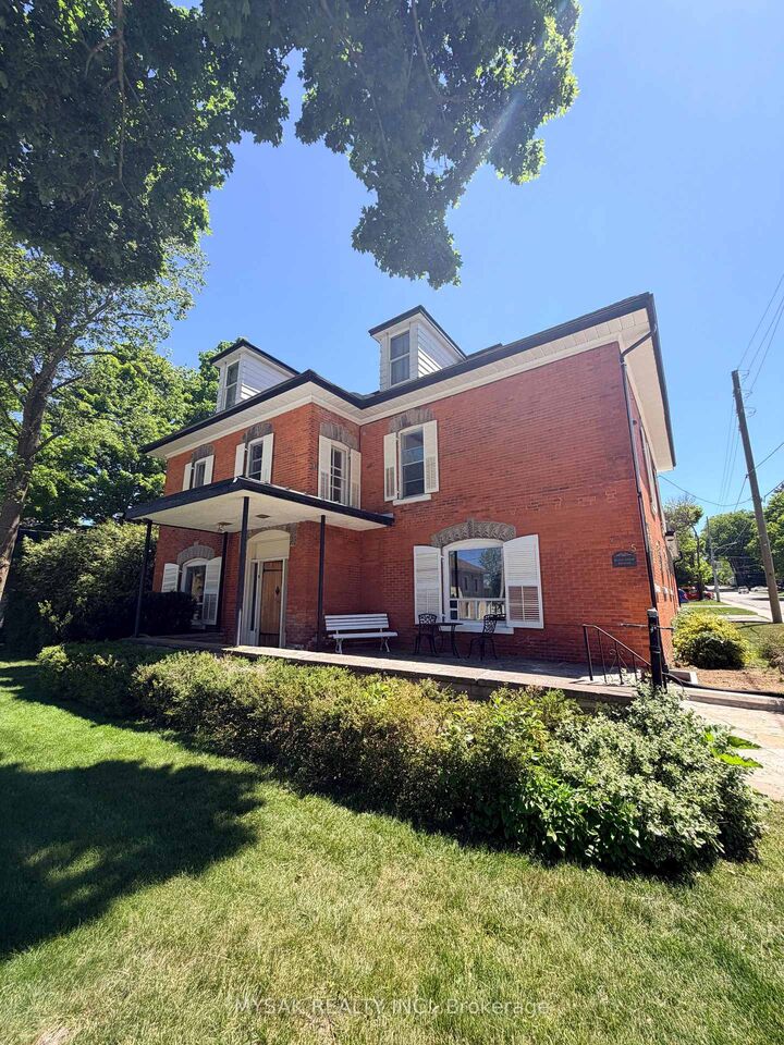 Property Photo: 315 Centre Street ON N0G 2W0