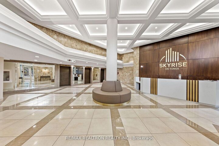 Property Photo:  7300 Yonge Street 210  ON L4J 7Y5 