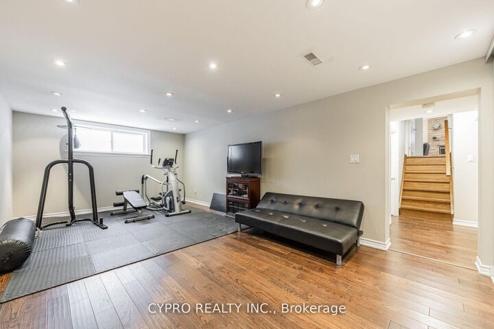 Property Photo: 22 Banstock Drive ON M2K 2H6